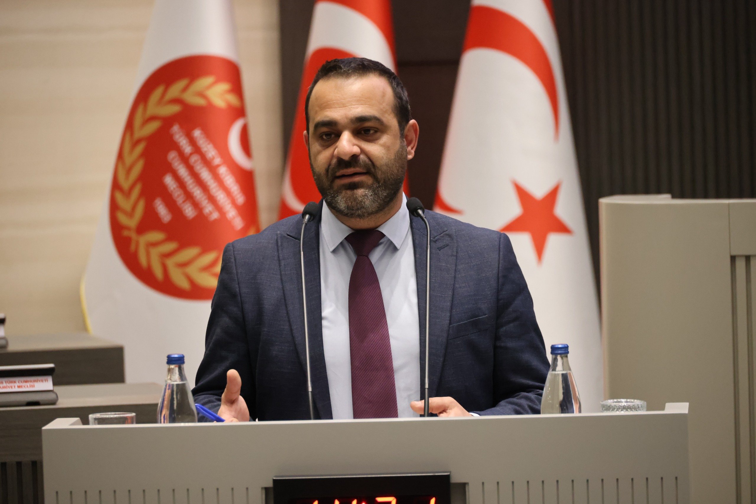 Talat: İfade özgürlüğünü alamazsınız