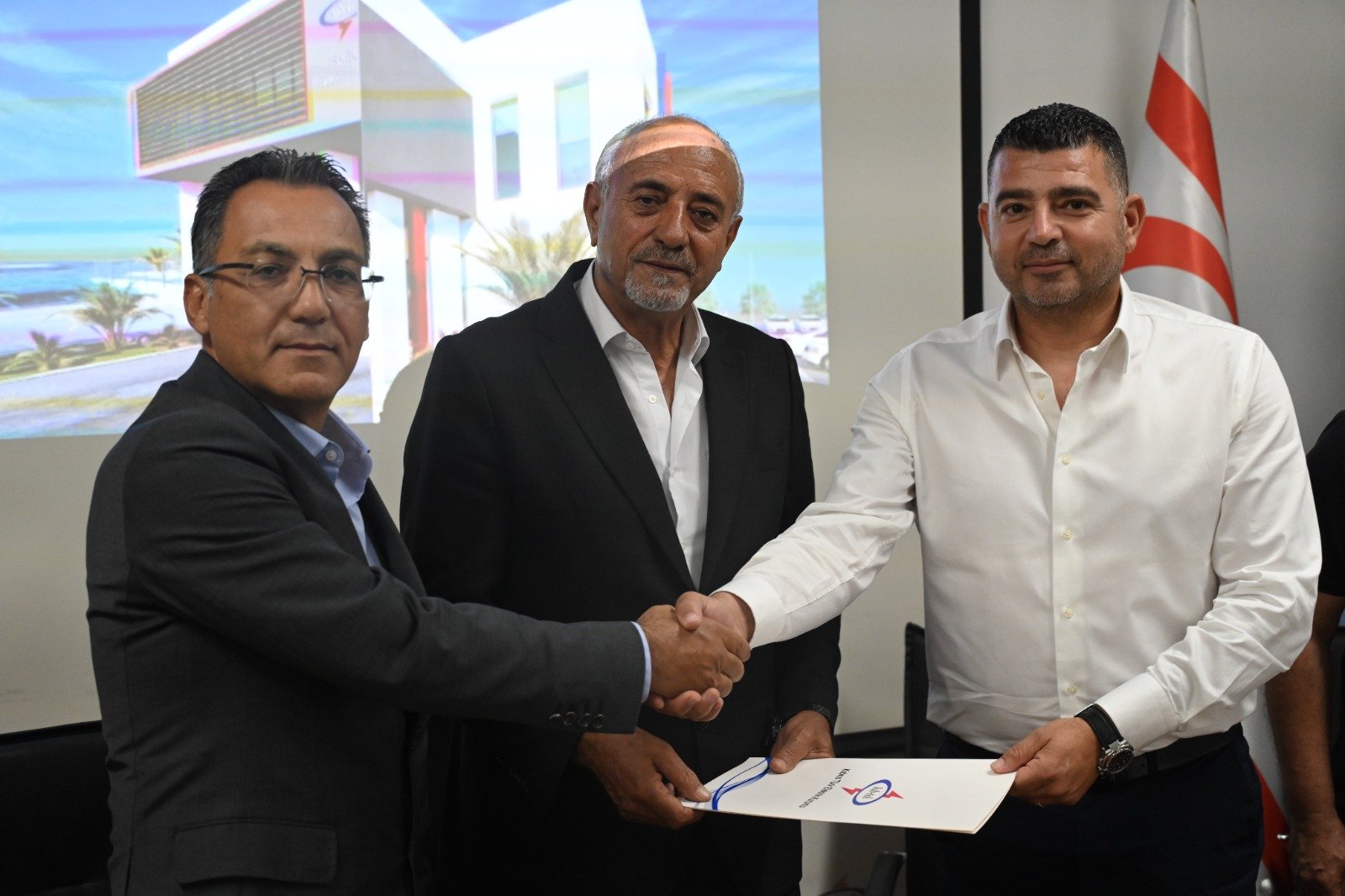 KIB-TEK’TEN 5 İLÇEYE DEV YATIRIM: İLK İMZA İSKELE İÇİN ATILDI