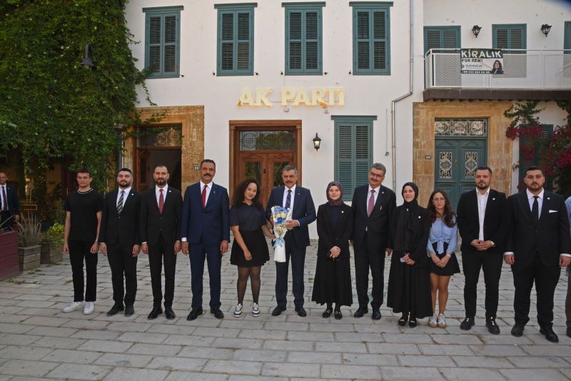 Oğuz ve Çiftçi, Selimiye Camisi’ni ziyaret etti