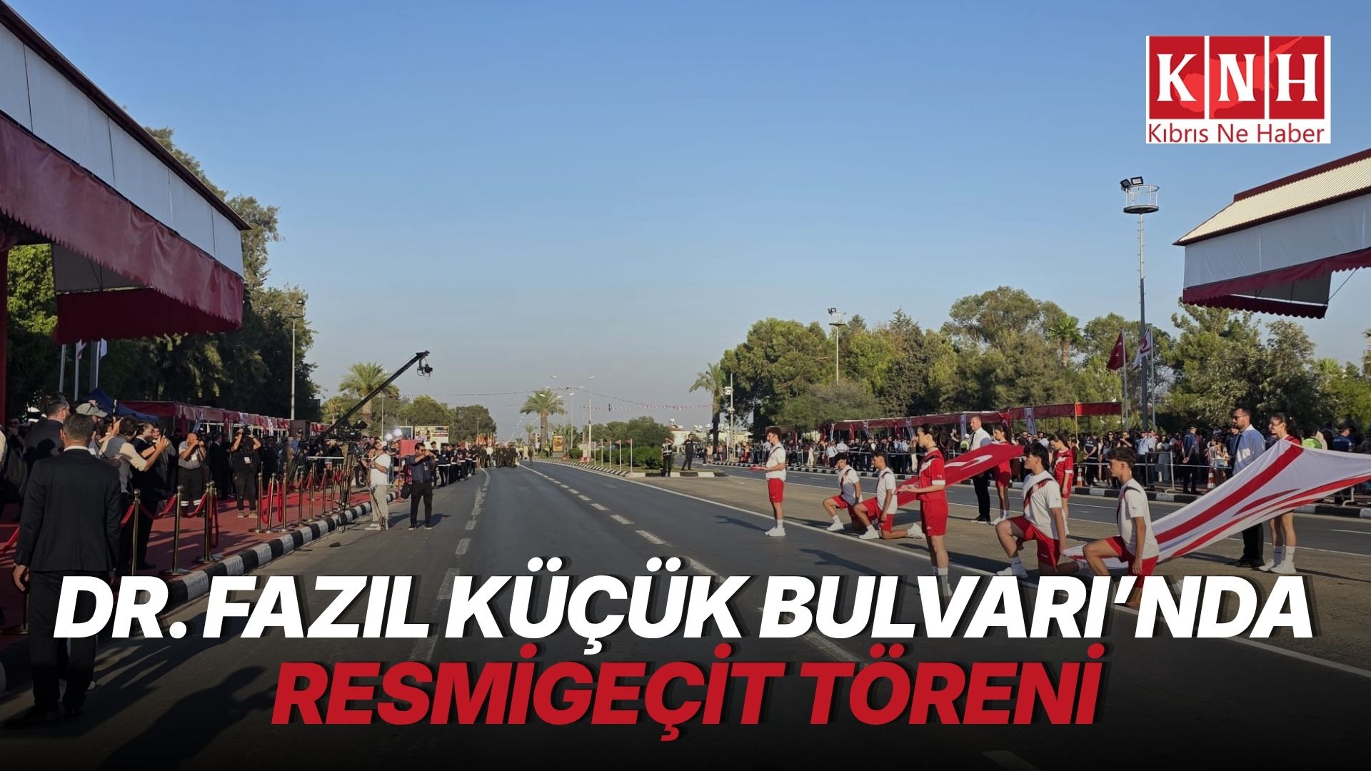 Lefkoşa Dr. Fazıl Küçük Bulvarı’nda resmigeçit töreni düzenlendi