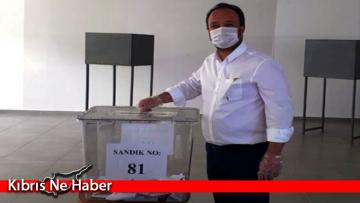 Adaylar, parti genel başkanları ve eski Cumhubaşkanları da oylarını kullandı