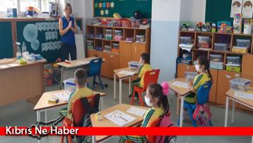 Sağlık Bakanlığı Covid-19 eğitimlerine devam ediyor