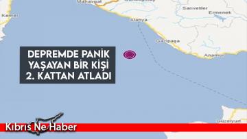 Depremde panik yaşayan bir kişi 2. kattan atladı