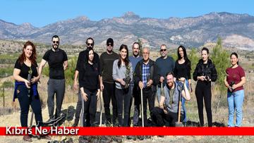 Hekimler fidan dikti