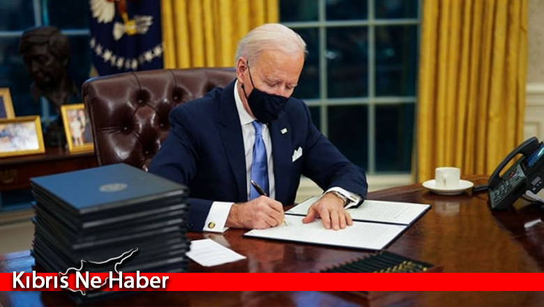 Biden’dan Trump yönetiminin kararlarını tersine çeviren 17 kararname
