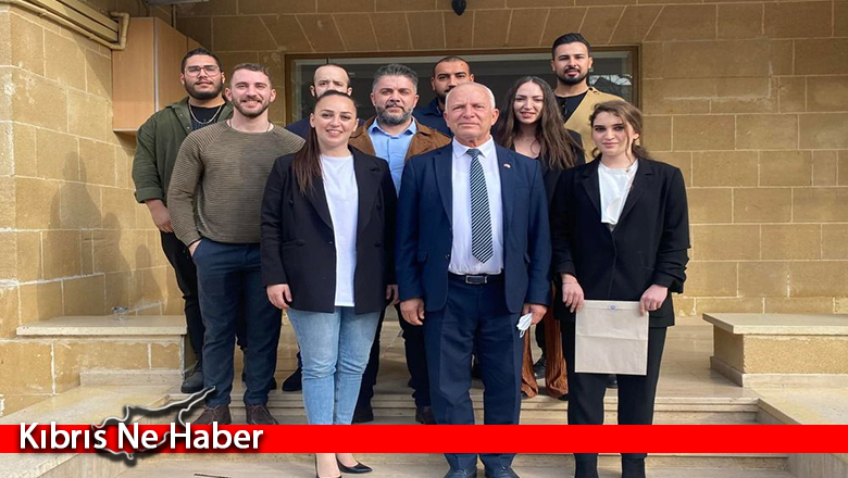 Zorlu Töre yeniden aday