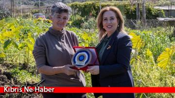Sibel Tatar’dan emekçi kadınlara ziyaret
