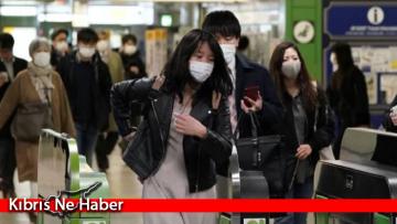 Maske zorunluluğunun sona erdiği Japonya’da gülümseme eğitimleri başladı
