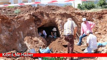 Larnaka’da yapılan kanalizasyon çalışmalarında çok sayıda arkeolojik eser bulundu