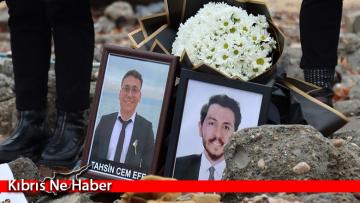 Depremlerde çocuklarını kaybeden aileler, Adıyaman’da yıkılan İsias Otel’in enkazına çiçek bıraktı