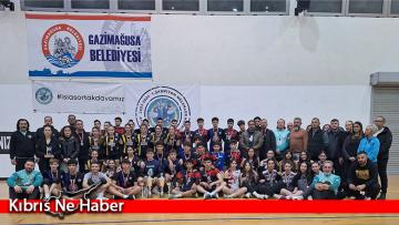 1. Şampiyon Melekler Kupasında Kızlar ve Erkeklerde Şampiyon Çamlıkspor