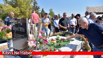 Dev-İş eski başkanlarından Mehmet Seyis kabri başında anıldı