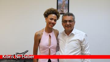 CTP Genel Başkanı Erhürman, 2024 Paris Olimpiyat Oyunları’nda yarışan Buse Savaşkan ile görüştü