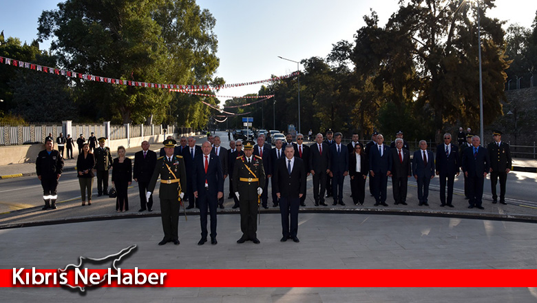 Lefkoşa Şehitler Anıtı’nda tören gerçekleştirildi…