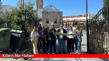 KKTC Fenerbahçeliler Derneği Lapta Huzurevi’nde canlı müzik etkinliği düzenledi