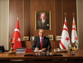 Cumhurbaşkanı Tatar’dan sınır kapılarıyla ilgili açıklama: “Rum lider, halkımıza uygulanan eziyeti şantaj aracı olarak kullanıyor”
