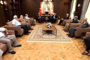 Öztürkler, TMT Mücahitler Derneği heyetini kabul etti