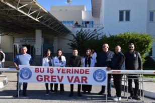 Memur-Sen Gazimağusa Devlet Hastanesinde uyarı grevi yaptı