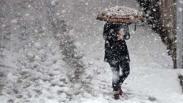 İstanbul’da pazara dikkat. Sıcaklık 6 derece azalacak, kar başlayacak