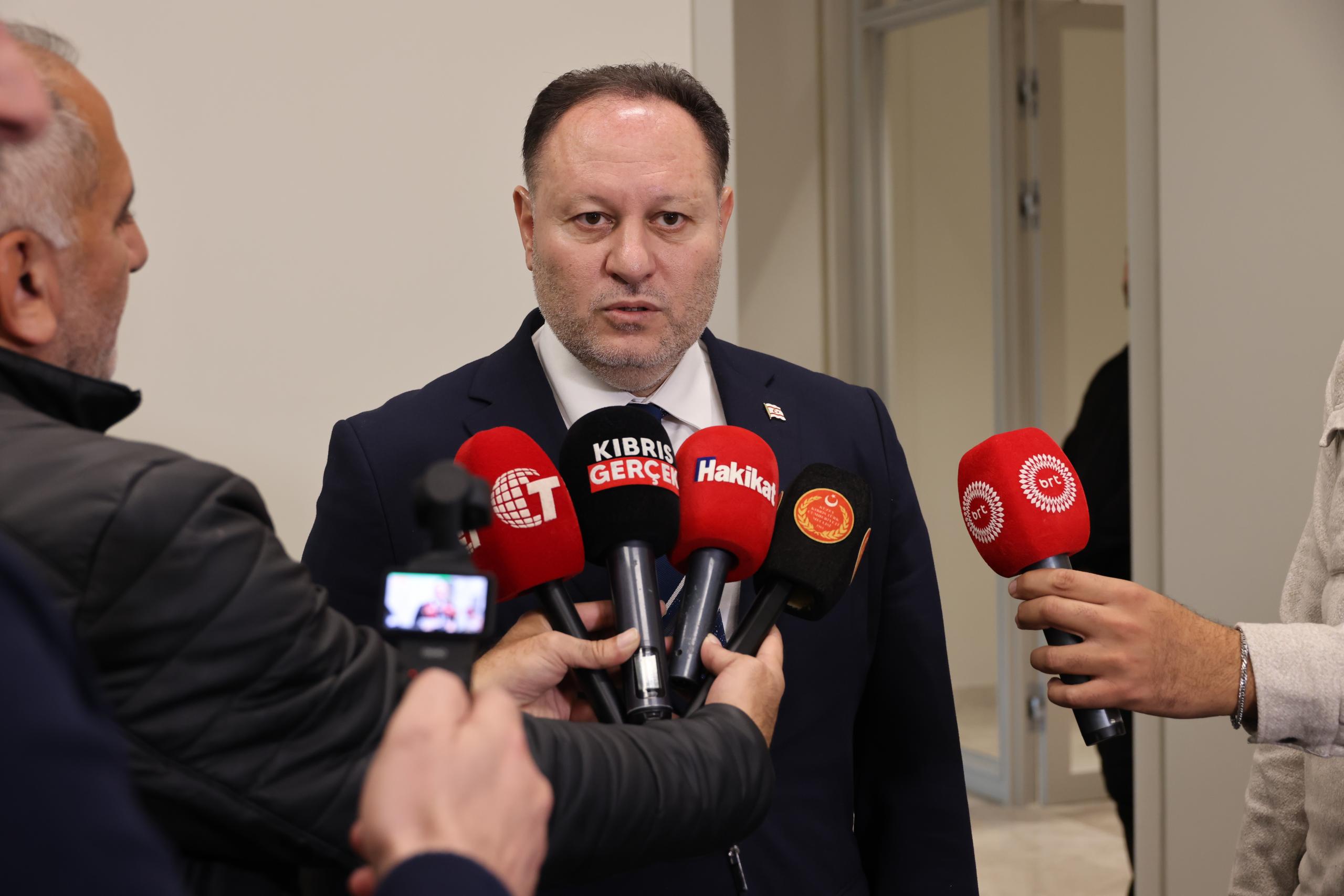 Meclis’te “Dayanışmaya Ortak Ol” sloganıyla kan bağış kampanyası düzenlendi