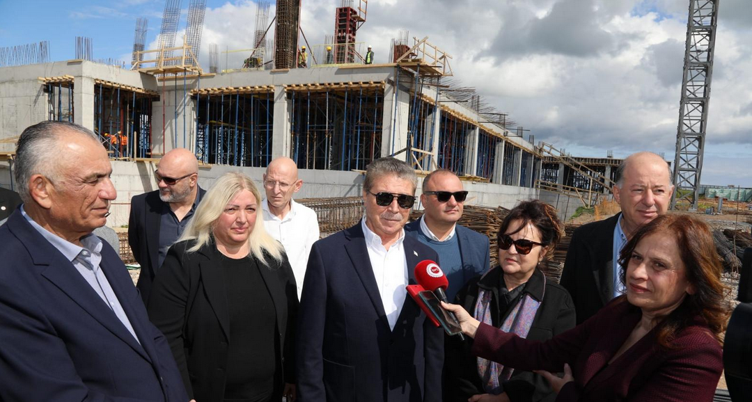 Başbakan Üstel Pamuklu Devlet Hastanesi inşaatında incelemelerde bulundu