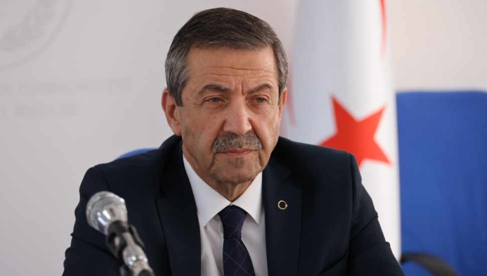 Ertuğruloğlu, Türkiye’de şehit düşen Bolat için başsağlığı mesajı: Pilotumuza Allah’tan rahmet diliyorum