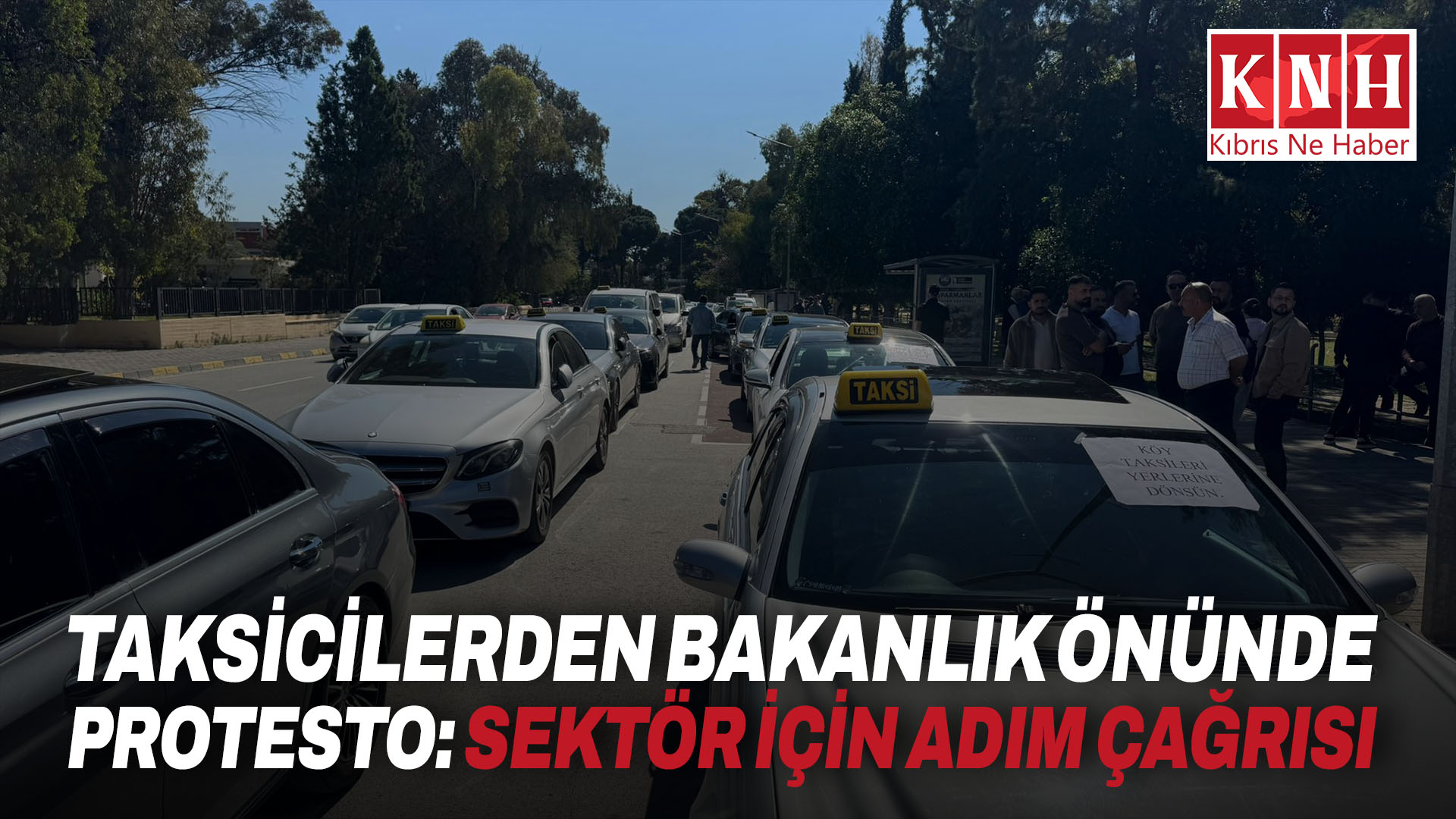Taksicilerden bakanlık önünde protesto: Sektör için adım çağrısı