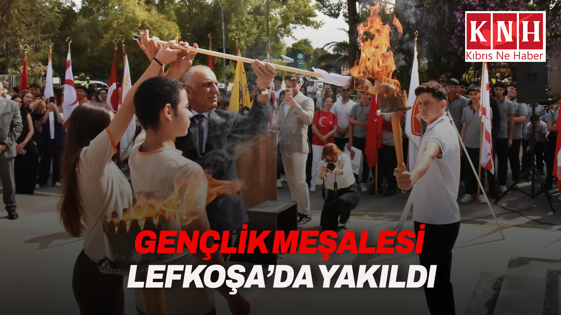 19 Mayıs Coşkusu Başladı: Gençlik Meşalesi Lefkoşa’da Yakıldı